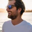 Handsome, tall and tanned guy wants to meet shy woman in Ottawa